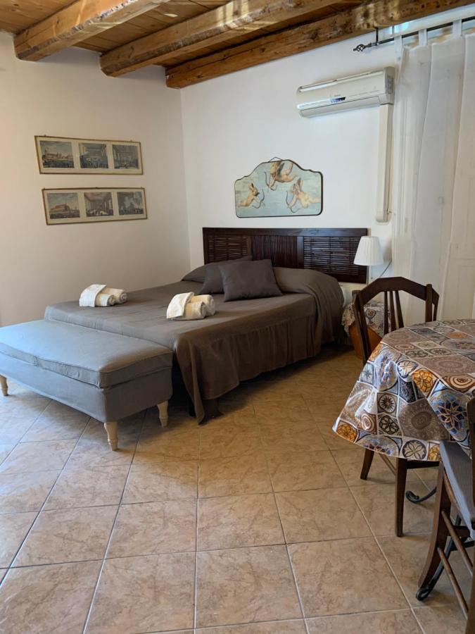 Апартаменты Ortigia Casa Сиракузы Экстерьер фото