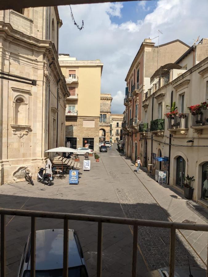 Апартаменты Ortigia Casa Сиракузы Экстерьер фото